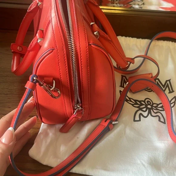 MCM Vibrant salmon purse/satchel - Picture 7 of 7